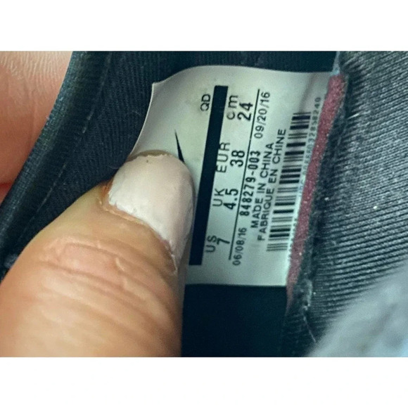 Pre-owned Nike Women's Air Max Thea Ultra Athletic  US 7 Black Running Sneakers - Picture 4 of 8